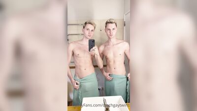 Fans - Czechgaytwins (194)