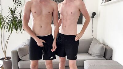 Fans - Czechgaytwins (52)