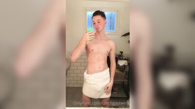 Fans - Czechgaytwins (85)