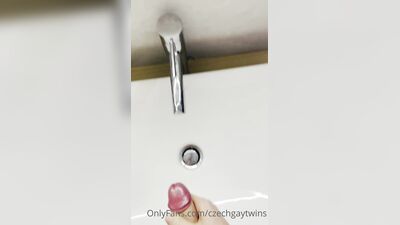 Fans - Czechgaytwins (107)