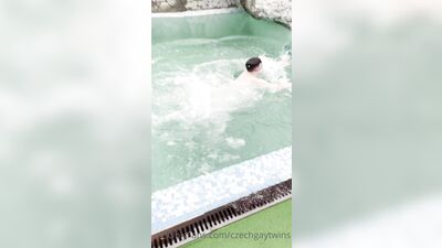 Fans - Czechgaytwins (111)