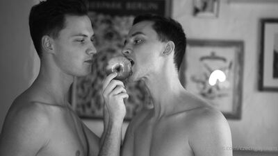 Fans - Czechgaytwins (124)