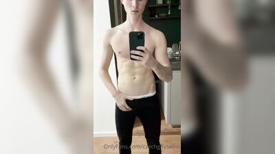Fans - Czechgaytwins (205)