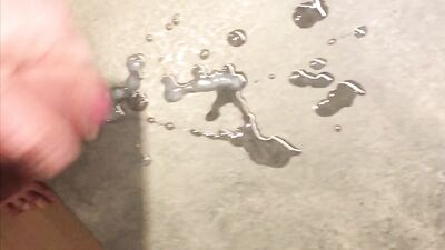 2019-11-14 After a long break, I finally cum