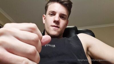 OnlyFans - Connor Peters - Self Sucking my hard wet dick after the gym - free gay porn