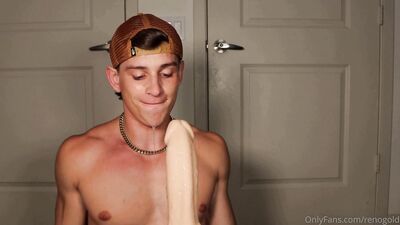 Reno Gold - Fuck baby i want to suck your cock so bad - free gay porn