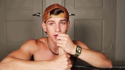 Reno Gold - Fuck baby i want to suck your cock so bad - free gay porn