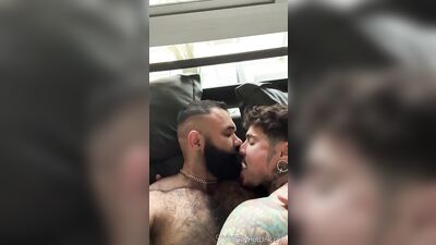 Persian Alpha Wolf (@aIphatopwoIf22) @aIphatopwoIf22 and @ThatMexaGuy - free gay porn