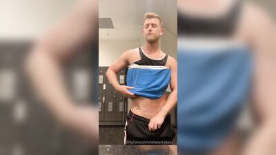 Fans - Letseatcakexx gay porn video (39)