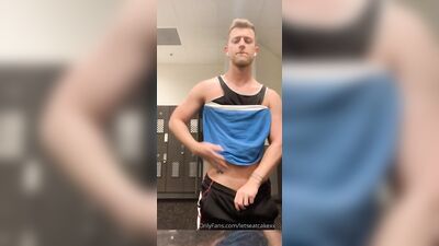 Fans - Letseatcakexx gay porn video (39)