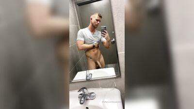 Fans - Letseatcakexx gay porn video (61)