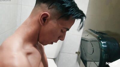TwinkPOP - Cyrus Stark Angel Santana - College Understall 720p - gay porn 
