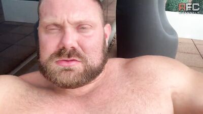 Twink gets destroyed by huge bodybuilder