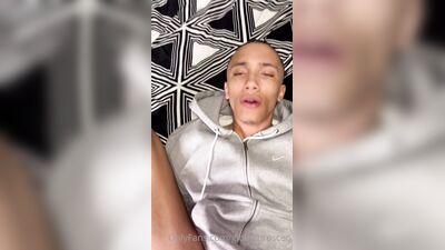 Fans - GlobalBrosCeo The way His Eyes Rolling back I know the dick Good - free gay porn