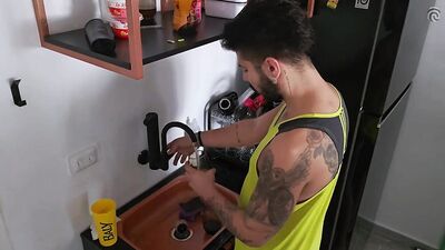 Fucking with the Cable man - gay porn video