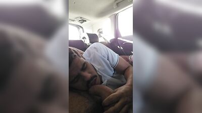 Blowjoob in the taxi RECO ROMANELLO - gay porn video