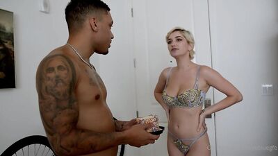 Fans Skye Blue BGG Threesome With Air Thugger [23 01 12] - gay porn video