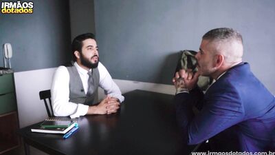 DANDO PRO CHEFE - gay porn video