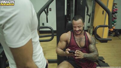 DANDO PRO PERSONAL - gay porn video