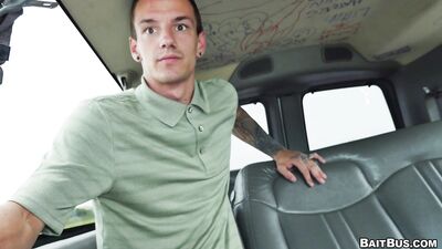 BaitBus - Turning a Straight Golfer