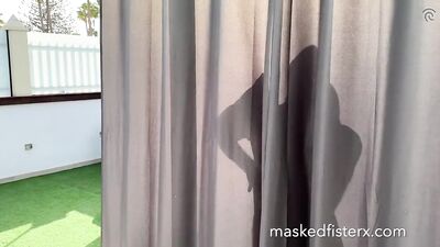 Fisting a sexy muscle slut