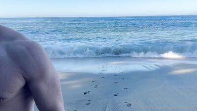 OnlyFans - Aussie Matthew Ellis & Beau Butler flip fuck on beach