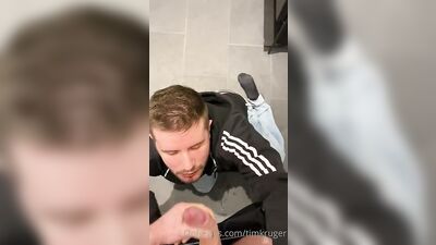 OnlyFans -Tim Kruger - Tim Kruger Cum For Dinner