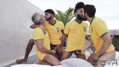 Andy Rodrigues, Marcello Caiazzo & Gael Kriok on Loc Rios - fan club