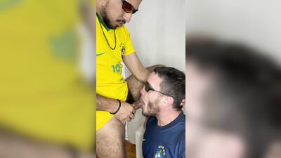 He gave such a good blowjob that I came on his face - fan club