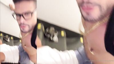 Escada do Shop - Rico Marlon & O primo Gay - angles 1 - fan club