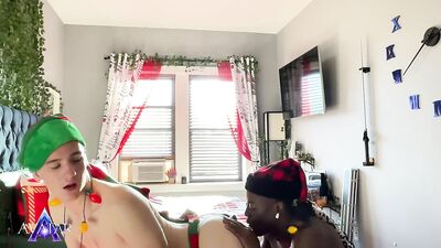 Steele Christmas - gay porn