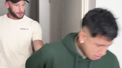 Peruvian ass VS huge french cock - fan club