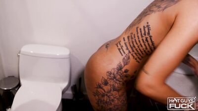 Straight Guys Fuck - Myles Mint and Ivy Steele - Bulging Biceps and a Huge Ass - fan club