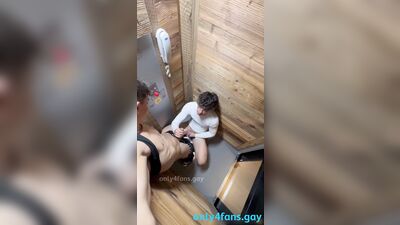 HotKev - Elevator Sex with Ivan ilTerribile - fan club