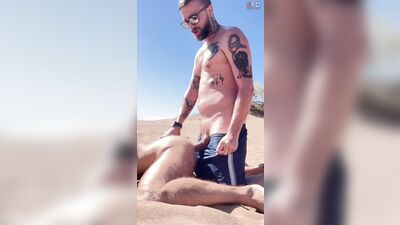 Cruising at the beach - fan club