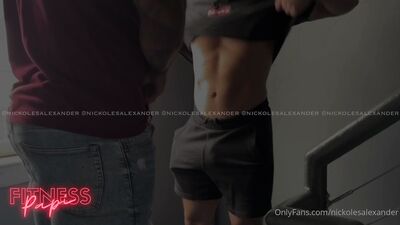 Fitness Papi & Nickoles Alexander - Fun In The Stairwell - fan club