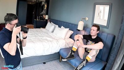 Tom looks great in lycra wrestler gear - gay porn