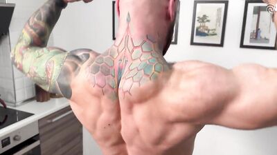 muscle worship session with hairy guy - fan club