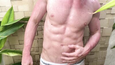 2020-02-24 In showers - Bolt xTop (Fan Archive)