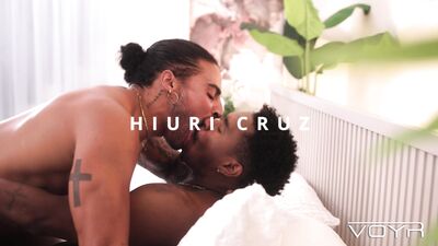 Hiuri Cruz Thomas Black - Thomas Pounds Hiuri - gay porn