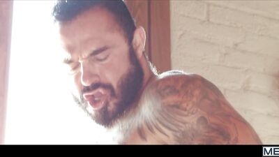 A Return - Damien Crosse & Jessy Ares