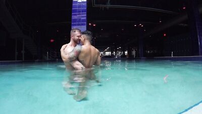 OnlyFans-AustinWolf FullTimePapi Pool Part 2
