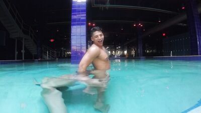 OnlyFans-AustinWolf FullTimePapi Pool Part 2