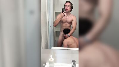 Fans - Occitane Prince fucks Ricky Hard like one of his French putain