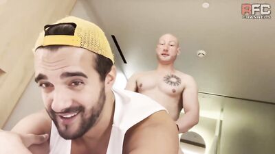 Fans - DeepThroatXXXXL - Liam Branagh stretches my hole