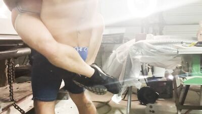 Fans - Dirty Job with Bennett Anthony