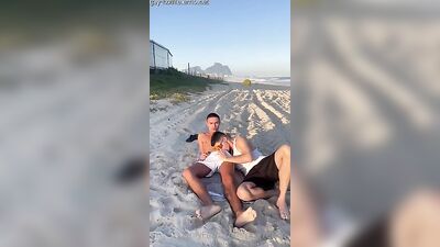 Fans - 2 brazilian have sex on public beach Exhibicionist Beach