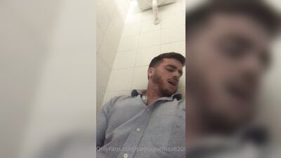 Santiago Elissalt solo gay video (18)