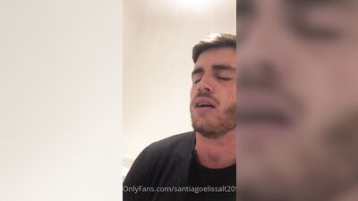 Santiago Elissalt solo gay video (23)