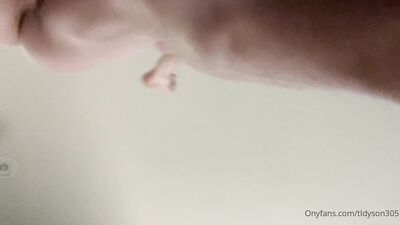 OnlyFans - Travis Dyson and Ian Sterling - gay porn video